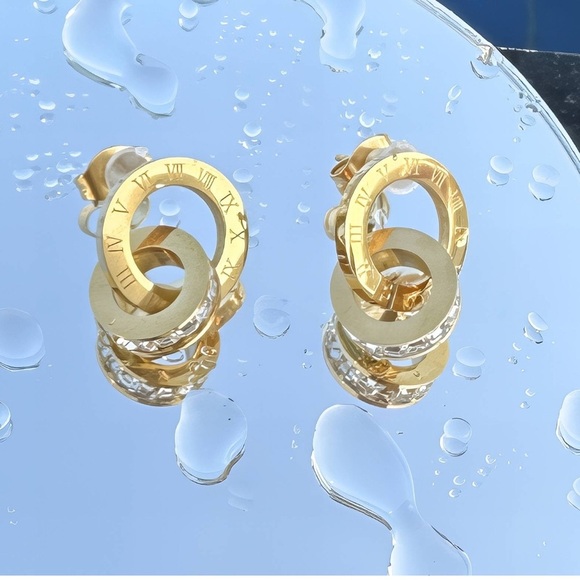 NIB 4 Pc Set Gold Plated Bold Roman Numeral Stainless Steel & Zircon Jewelry Set - Picture 2 of 16